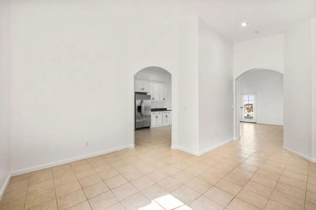 22135 Lamel Drive, Desert Hot Springs, California 92241 home-pic-15